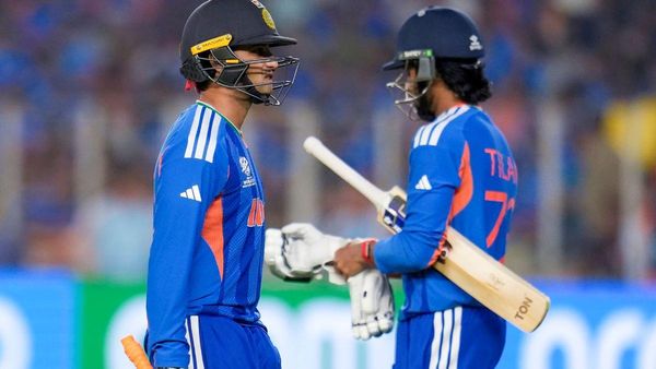 IND vs SA: लगातार 3 'डक' के बाद क्या अभिषेक की होगी छुट्टी? सुपर-8 में संजू को मिल सकती है बड़ी जिम्मेदारी