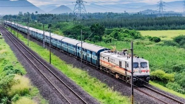 Nagpur-Mumbai और Pune-Nagpur रूट पर चलने वाली इन ट्रेनों का बदला समय, देखें Trains का डिटेल और नया टाइमटेबल