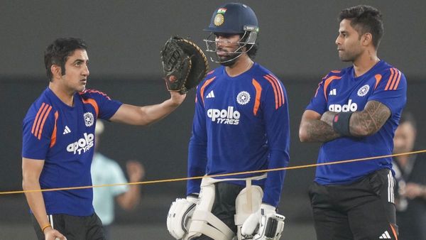 IND vs NED: अहमदाबाद की Pitch का क्या है सीक्रेट कोड? मौसम बिगाड़ेगा खेल, कप्तान ने अचानक बदला प्लान!