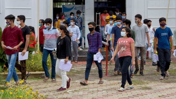 JEE Main 2026 Result: इस बार भी टूटेगा रिकॉर्ड? 300/300 के दावे और टॉपर्स की रेस, कब आएगा आपका रिजल्ट?