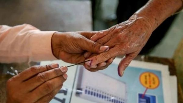 Maharashtra Zilla Parishad Election: 12 जिलों-125 पंचायत समितियों के लिए मतदान आज, मैदान में 7,438 उम्मीदवार