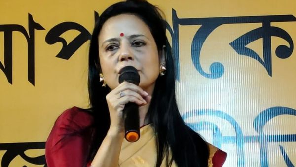 'हेनरी' कुत्‍ते का क्‍या है मामला? जिसके लिए महुआ मोइत्रा पहुंची हाईकोर्ट