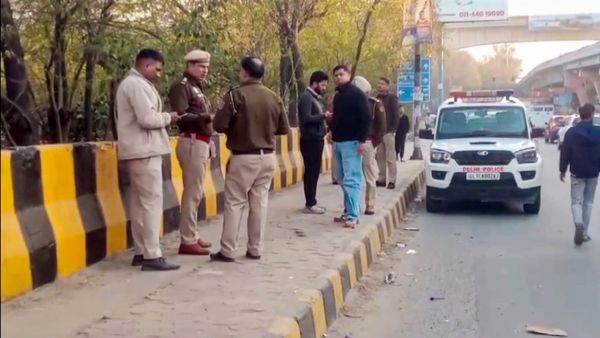 Mangolpuri Murder Case: बिहार से दिल्ली घूमने आए लालू की चाकू मारकर हत्या, सिगरेट न देने पर शुरू हुआ था विवाद