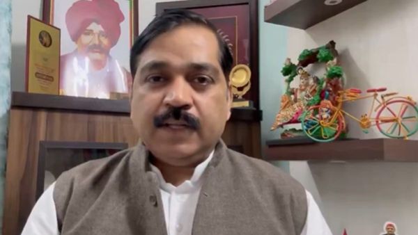 Manoj Yadav Arrested: कौन हैं मनोज यादव? जिन्हें सपा बता रही थी 'लापता',पुलिस ने किया गिरफ्तार