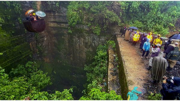 Meghalaya Coal Mine Blast: मेघालय की अवैध कोयला खदान में विस्फोट-18 की मौत, मृतकों के परिजनों को ₹2 लाख