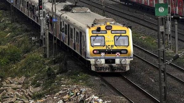 Mumbai local train: इस रूट पर शुरू हो रही सीधी लोकल ट्रेन, 45 मिनट में होगा पूरा सफर