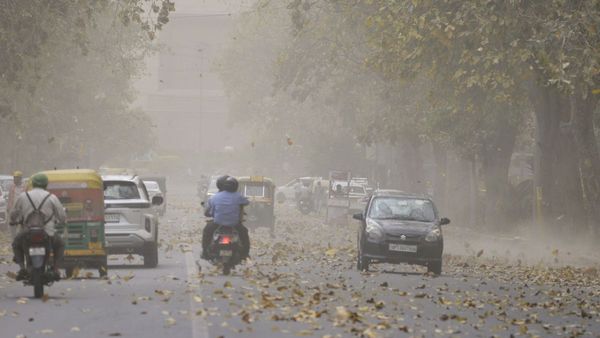 Weather Delhi-NCR: धूप में सुकून ढूंढ रहे दिल्ली-एनसीआर वालों के लिए बुरी खबर, आने वाली एक बड़ी आफत!