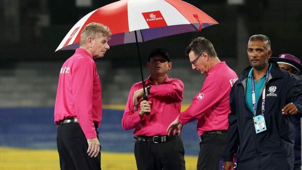 Pakistan vs New Zealand: पाक-न्यूजीलैंड मैच कितने बजे किया जाएगा रद्द? जोरदार बारिश से बिगड़ा मामला