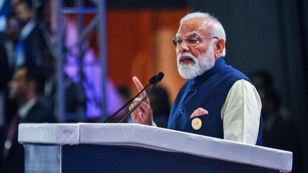 AI को राइट डायरेक्शन नहीं दी तो बढ़ेगा खतरा! कैसे सबके लिए फायदेमंद आर्टिफिशियल इंटेलिजेंस, PM मोदी की 5 बातें