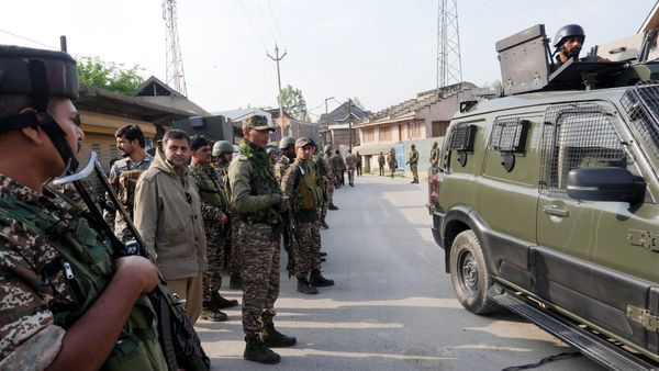 Pulwama Attack Anniversary: कुछ बड़ा होने वाला है? पुलवामा बरसी के 7 साल,  J&K में हाई अलर्ट 