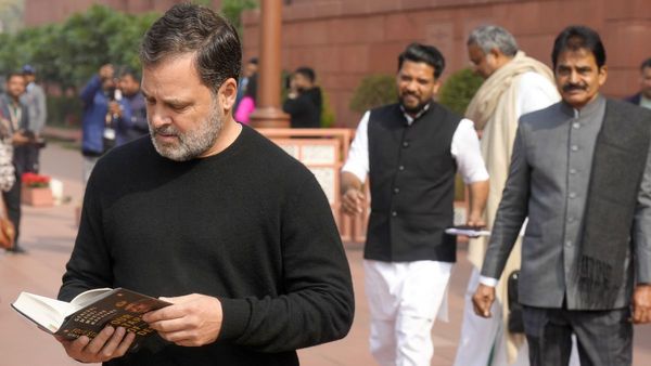 'PM मोदी ने चीनी सेना के सामने जनरल नरवणे को छोड़ दिया था अकेला', राहुल गांधी ने केंद्र पर लगाया गंभीर आरोप