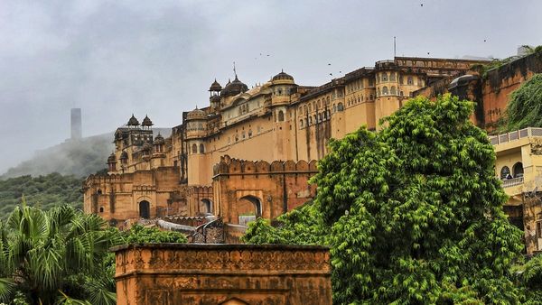 Rajasthan News Today: विधानसभा में भारी बवाल की आशंका, मौसम लेगा करवट, इन इलाकों में बारिश का अलर्ट