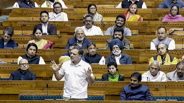 Parliament Budget Session Day 11: लोकसभा में राहुल गांधी का भाषण, सरकार लाएगी विशेषाधिकार हनन प्रस्ताव