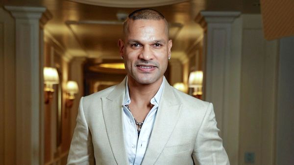 'शिखर धवन के पैसे तुरंत लौटाओ,' दिल्ली की कोर्ट का अहम फैसला, क्रिकेटर की एक्स वाइफ को बड़ा झटका