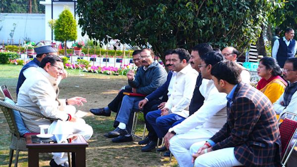 उत्तराखंड में सरकारी कार्यालयों की सुरक्षा के लिए बनेगी SOP, अधिकारी, कर्मचारी और शिक्षकों को मिलेगी सुविधाएं