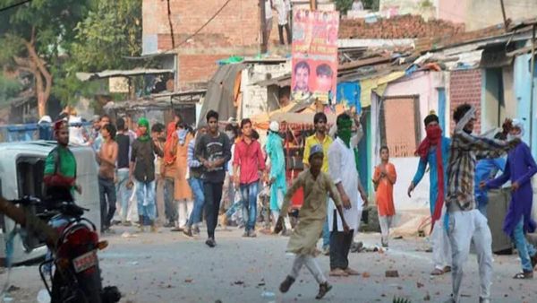 Jabalpur Row: जबलपुर में बवाल, लाउडस्पीकर को लेकर जमकर चले लाठी-डंडे और पत्थर, सुरक्षा बल तैनात