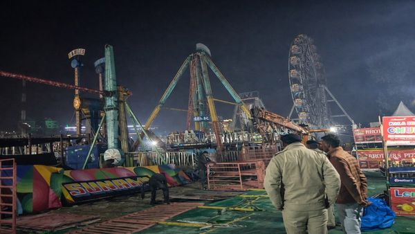 Surajkund Mela Accident: सूरजकुंड मेला हादसे में झूला मालिक समेत दो गिरफ्तार, वेंडर पर भी केस दर्ज