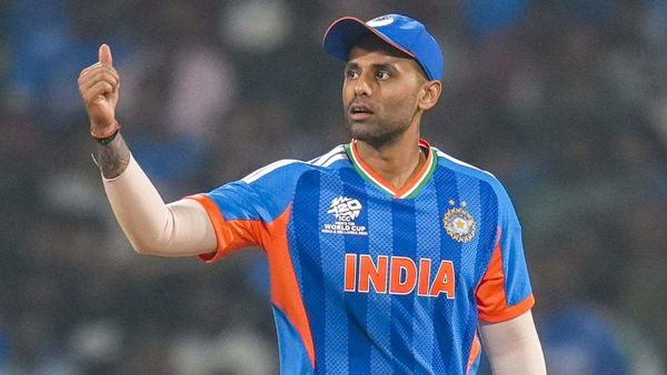 T20 World Cup 2026: पाकिस्तान के बायकॉट पर सूर्या ने तोड़ी चुप्पी, एक बयान ने पलटी पूरी बाजी