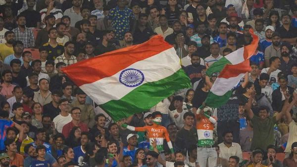 T20 World Cup 2026 Tickets: कल भारत का मैच लेकिन नहीं बिके टिकट, अहमदाबाद में देखें 500 रुपये में मुकाबला