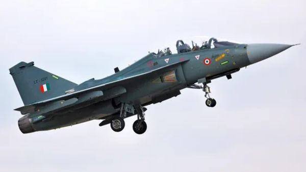 Tejas fighter jets: भारतीय वायु सेना का बड़ा एक्‍शन, तेजस की उड़ानों पर लगाई गई रोक
