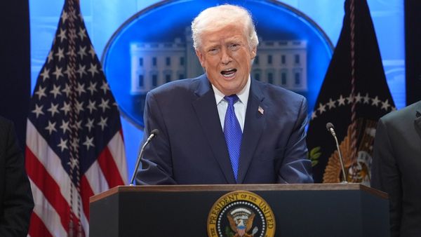 Tariff Strikes Down Trump Reaction: 'ये घटिया अदालतें'- ट्रंप भड़के, क्या अब भी लागू रहेंगे टैरिफ? - Explainer