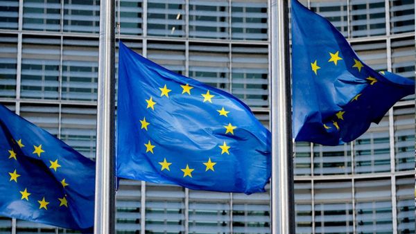 Eu loan for Ukraine: यूरोपीय संसद ने रूस के साथ युद्ध के बीच यूक्रेन को दिया €90 बिलियन ऋण, जेलेंस्की गदगद