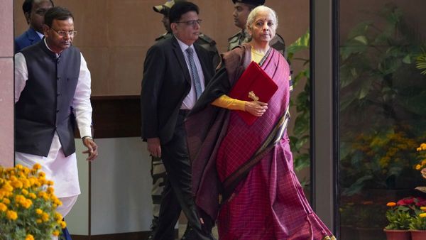 Budget के इन 10 'खतरनाक' शब्दों में छिपा है आपकी कंगाली और अमीरी का राज, समझ लिया तो बच जाएंगे!