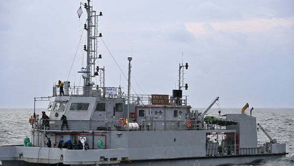 अरब सागर में बढ़ी टेंशन, अमेरिकी नेवी ने ईरानी ड्रोन को मार गिराया