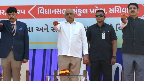 Gujarat News: वंदे मातरम के 150 वर्ष पूरे होने पर विधानसभा में संकल्प, सीएम भूपेंद्र पटेल ने पेश किया प्रस्ताव
