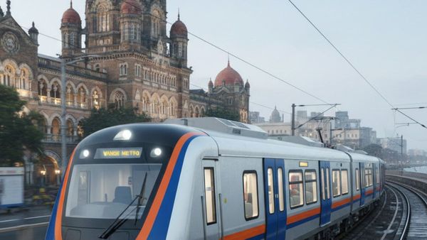 Mumbai Local Train: मुंबईकर 'बुलेट' स्पीड से करेंगे सफर, जल्‍द शुरू होगी 'Vande Metro' AC लोकल, जानें खूबियां