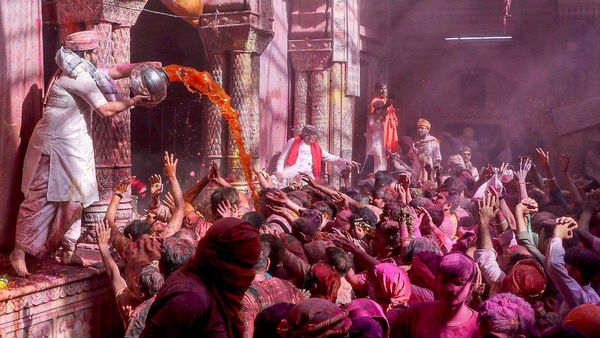 Holi पर Banke Bihari Mandir जाने वाले ध्यान दें! 3 मार्च को बदल गया दर्शन का समय, कहीं बंद न मिलें पट