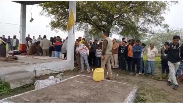 दतिया के भलका गांव में प्राचीन शिव मंदिर में तोड़फोड़, नंदी बाबा खंडित; नाग देवता को नुकसान पहुंचाने की आशंका