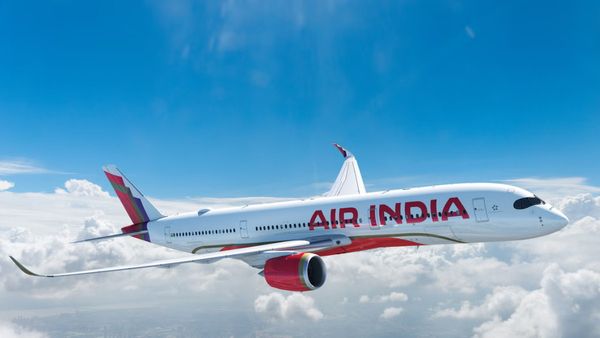 Air India Ticket Fare Hike: एयर इंडिया ने बढ़ाया किराया, कितना मंहगा हो गया फ्लाइट टिकट, कब से होगा लागू?