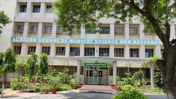 Al-Falah University सरकार के नियंत्रण में आई, लाल किला आतंकी हमले से जुड़े थे तार,  IAS अधिकारी बने प्रशासक