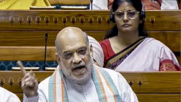 अमित शाह का ऐलान- भारत अब नक्सली प्रभाव से मुक्त हो गया है, कांग्रेस की निष्क्रियता की आलोचना