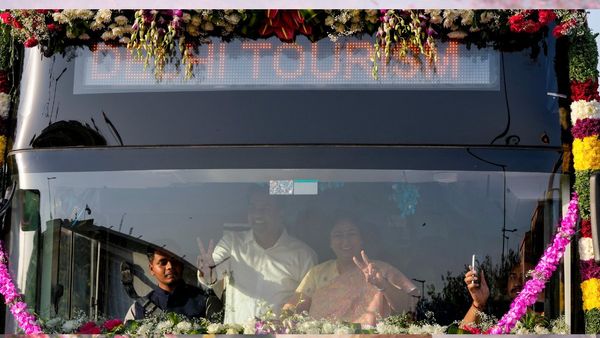 Saheli Pink NCMC Card: दिल्ली की महिलाओं के लिए ‘सहेली पिंक कार्ड, जानें कैसे बनवाएं फ्री कार्ड