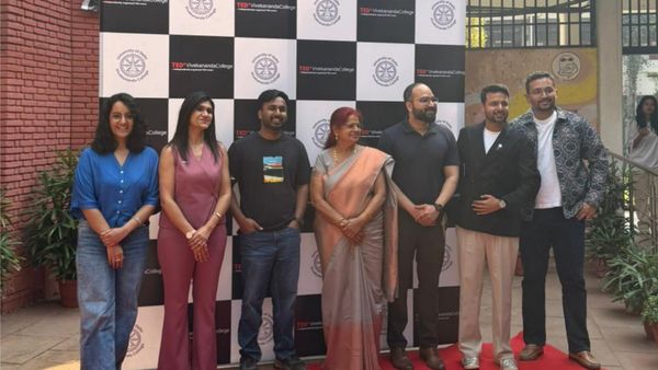 TEDxVivekanandaCollege 2026: द कॉन्स्टेलेशन कोड के साथ विचारों, पहचान और जुड़ाव का अद्भुत संगम