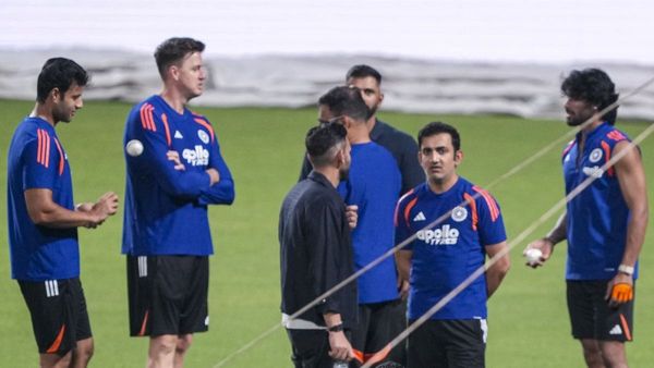 Wankhede Pitch, IND vs ENG: वानखेड़े की पिच छीनेगी भारत से वर्ल्ड कप? बॉलिंग कोच ने कुछ घंटे पहले बढ़ाई टेंशन