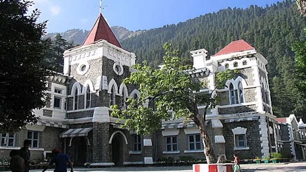 High court uttarakhand: IPS अरुण मोहन और नीरू गर्ग का मामला, केंद्र सरकार से मांगा शपथ पत्र जानिए क्यों