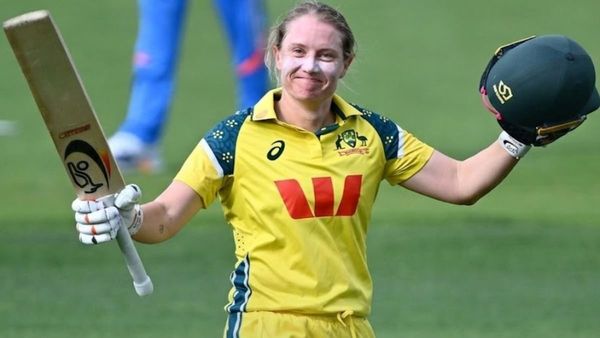 स्मृति मंधाना का राज खत्म! एलिसा हीली ने रचा इतिहास, मैदान पर मचाया ऐसा गदर कि टूट गया 20 साल का रिकॉर्ड