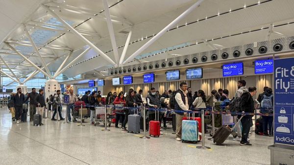 Khamenei के खात्मे से दहला मिडिल ईस्ट, Delhi से अंतरराष्ट्रीय उड़ानें ठप! IGI ने जारी किया इमरजेंसी अलर्ट