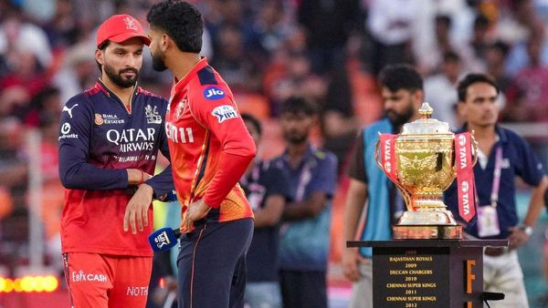 IPL 2026: BCCI ने कैच को लेकर सुनाया नया फरमान, सभी 10 कप्तानों को बुलाकर छीना खास अधिकार