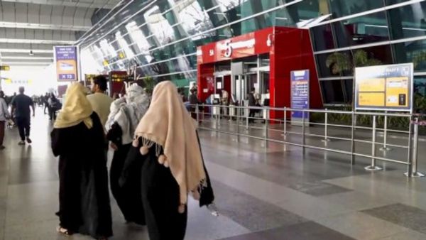 Iran-Israel War: भारतीय एयरलाइंस ने लगातार दूसरे दिन 350 से अधिक इंटरनेशनल उड़ानें रद्द की, क्‍या करें यात्री?