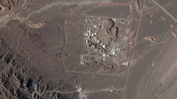 Iran Nuclear Radiation: ईरान में न्यूक्लियर रेडिएशन अलर्ट! परमाणु बम फटने जैसा असर? IAEA की चेतावनी का मतलब