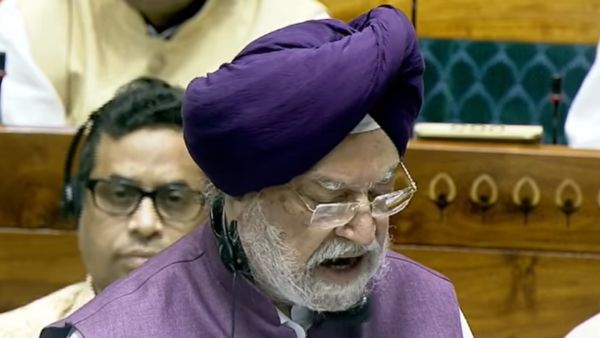 LPG Shortage: ईरान वॉर के बीच भारत में कितना बचा है तेल और गैस? हरदीप सिंह पुरी ने बताया पूरा सच