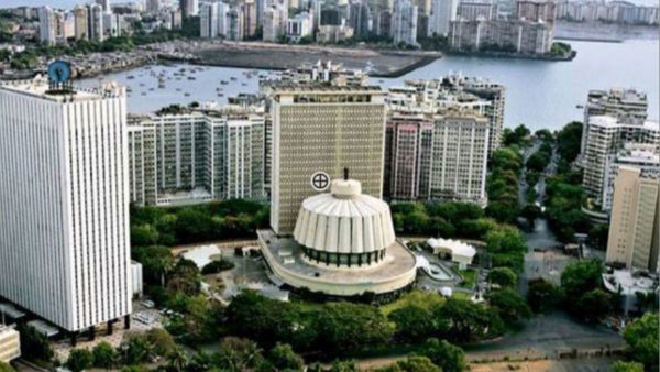 महाराष्ट्र विधान परिषद ने एनसीपी नेता को माफी मांगने या सात दिन की जेल की सजा भुगतने का आदेश दिया।