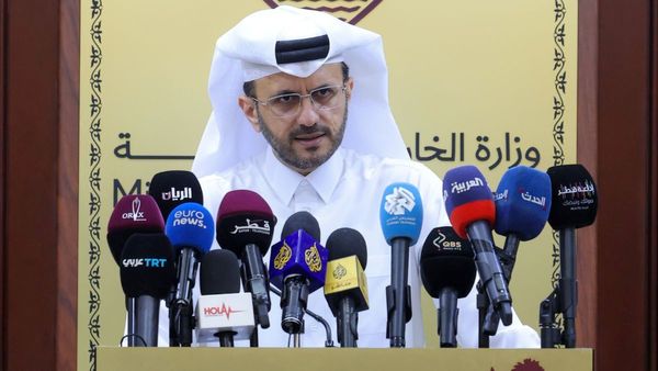 Iran Attacks Qatar Gas Hub: अब नहीं बचेगा ईरान? कतर ने 24 घंटे में अधिकारियों को देश छोड़ने का दिया अल्टीमेटम