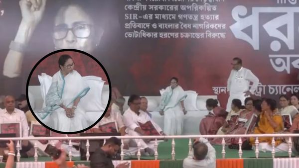 Mamata Banerjee Protest SIR: नई मतदाता सूची के खिलाफ सड़क पर उतरीं ममता बनर्जी, चुनाव आयोग पर लगाया गंभीर आरोप
