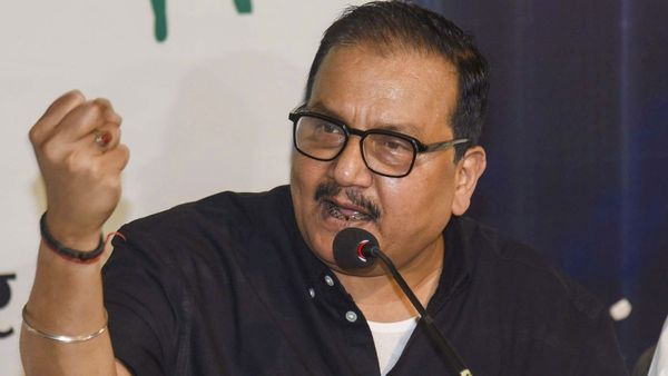 बिहार की राजनीति में बड़ा धमाका, चढ़ा सियासी पारा! मनोज झा ने नीतीश के राज्यसभा जाने को बताया 'मदुरो मॉडल'