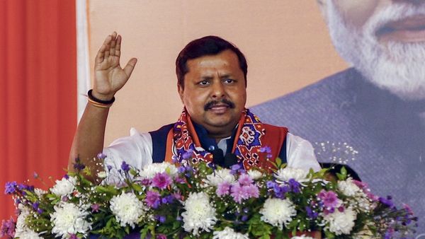 Nitin Nabin In Bengal: पश्चिम बंगाल में गरजे बीजेपी अध्यक्ष, इस्लामपुर का नाम बदलकर ईश्वरपुर करने की कर दी मां